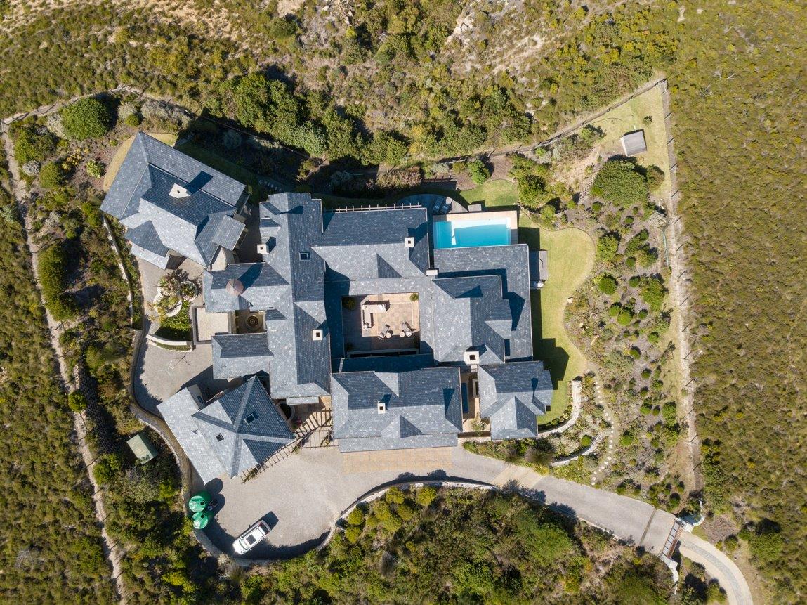 Cliffside Residence — photo 2